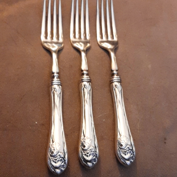 1904 Community FLOWER DE LUCE hollow handled forks. - Picture 1 of 3